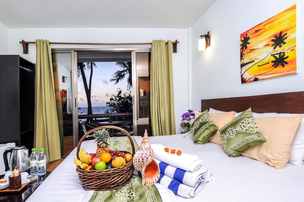 Salt Beach Hotel Maafushi Exterior foto